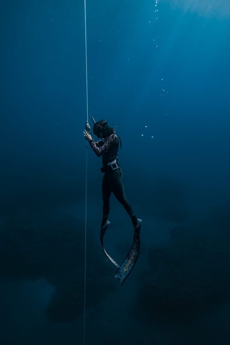 Freediver alone on training line
